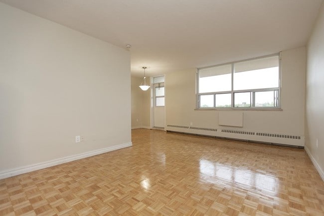 Interior Photo - Richview Villa