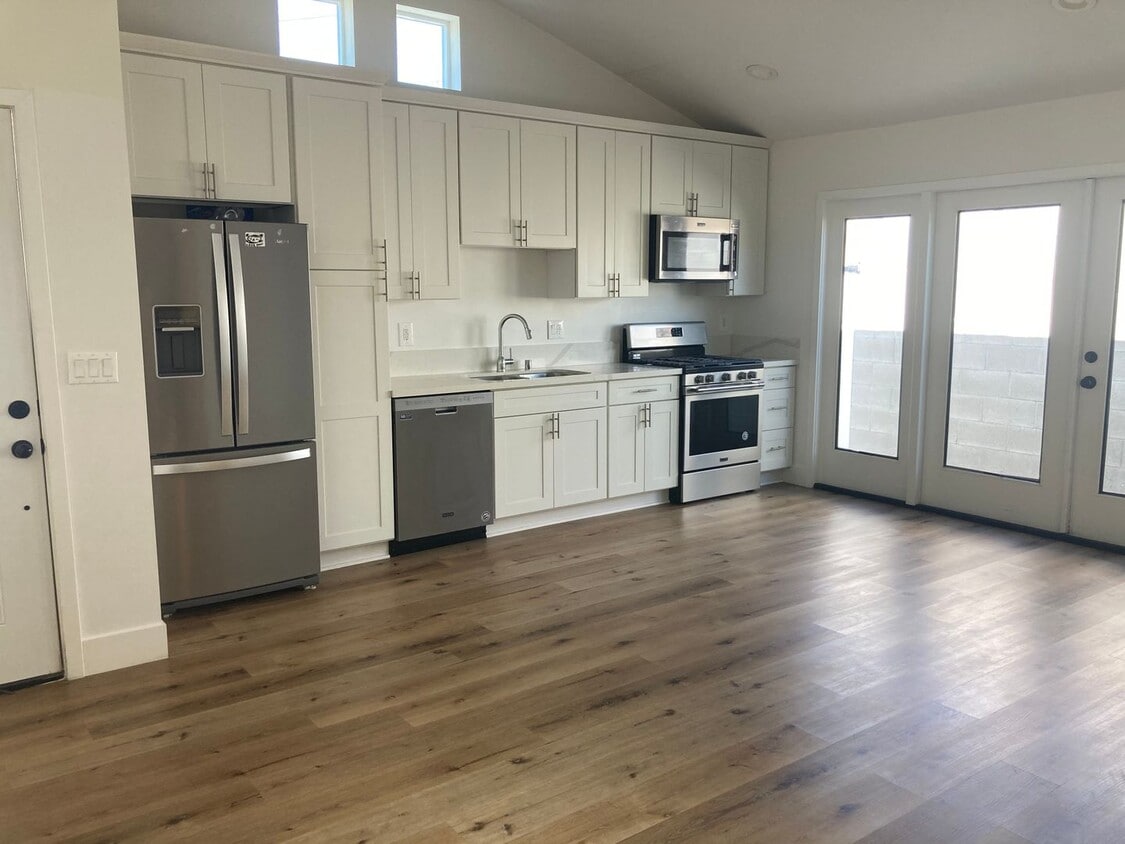 Foto principal - Updated Home in Heart of LA!