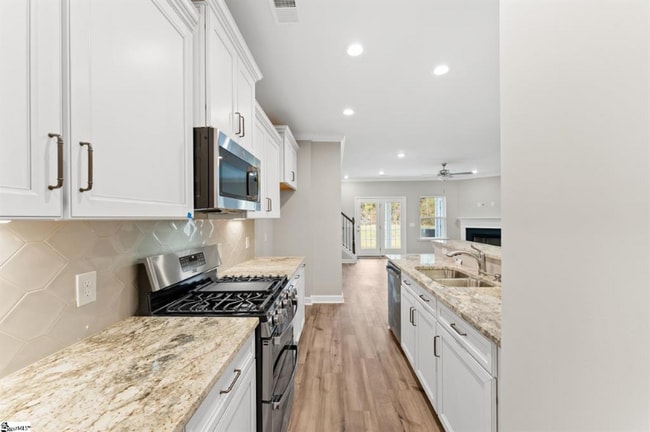 Building Photo - 327 Nettle Ln