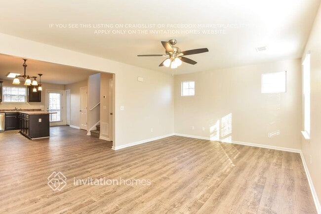 Building Photo - 3700 Shane Point Pl