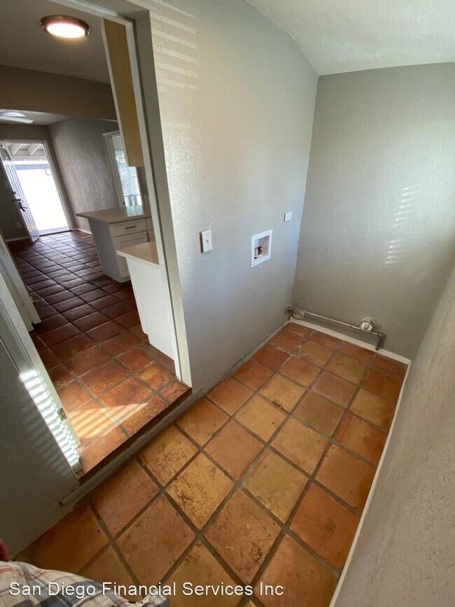 Foto del edificio - 1 br, 1 bath House - 2024 Earl St.