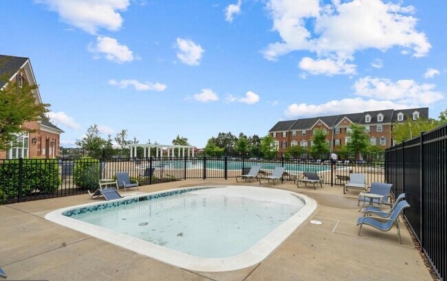 Foto del edificio - 23255 Milltown Knoll Sq