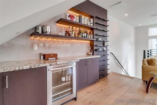 Building Photo - 7824 Inception Way