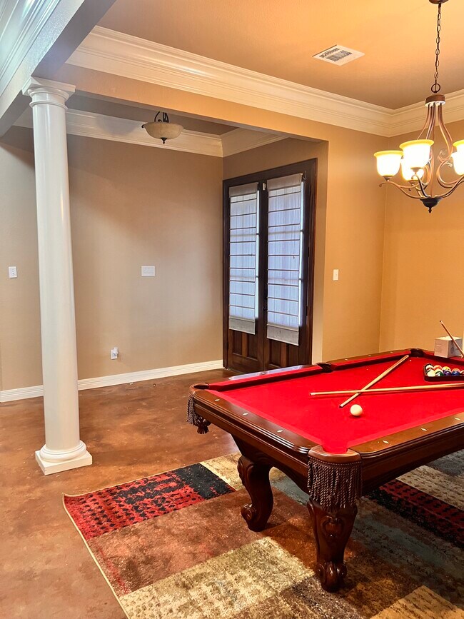 Building Photo - 361 Grand Rue