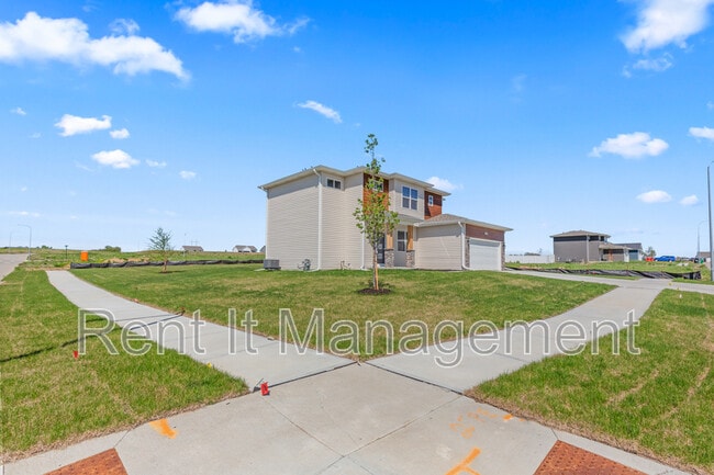 Building Photo - 6910 Stony Pt Dr