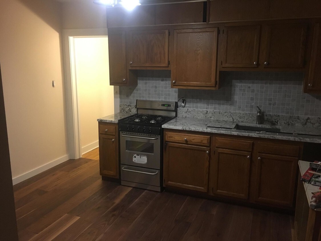 Foto principal - 292 Hayward St