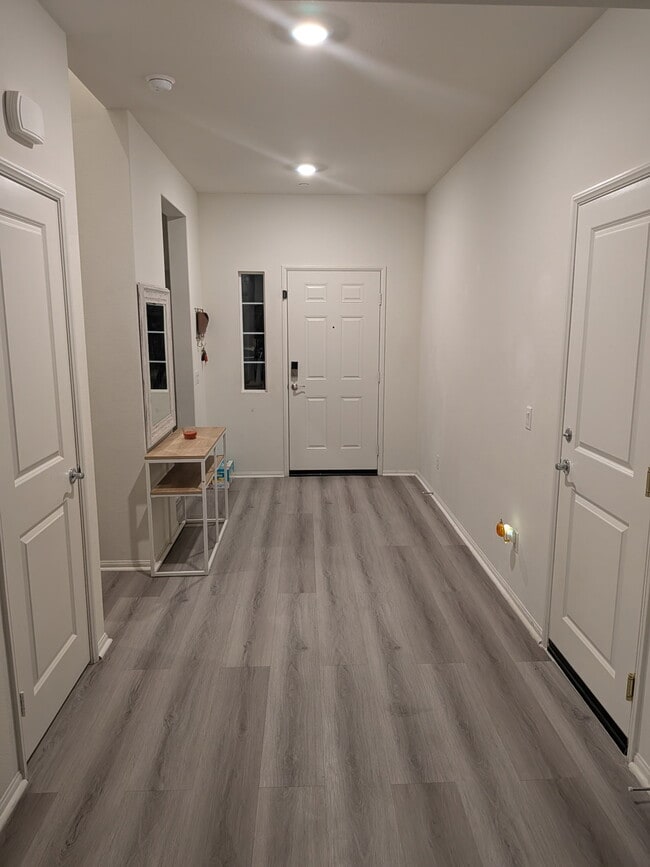 Building Photo - 4426 Jade Ct