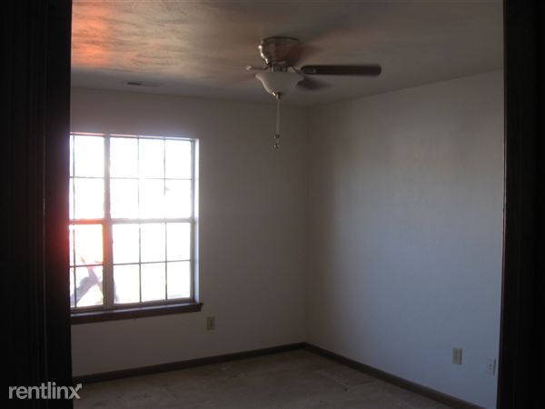 Building Photo - 5433 Davis Way