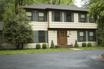 Building Photo - 114 Mountain Ave