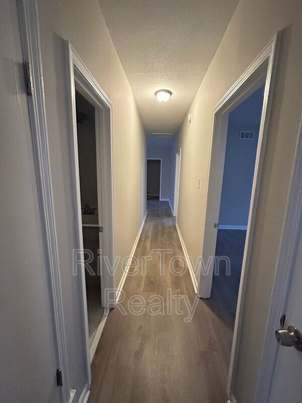 Foto del edificio - 1213 Looney Ave