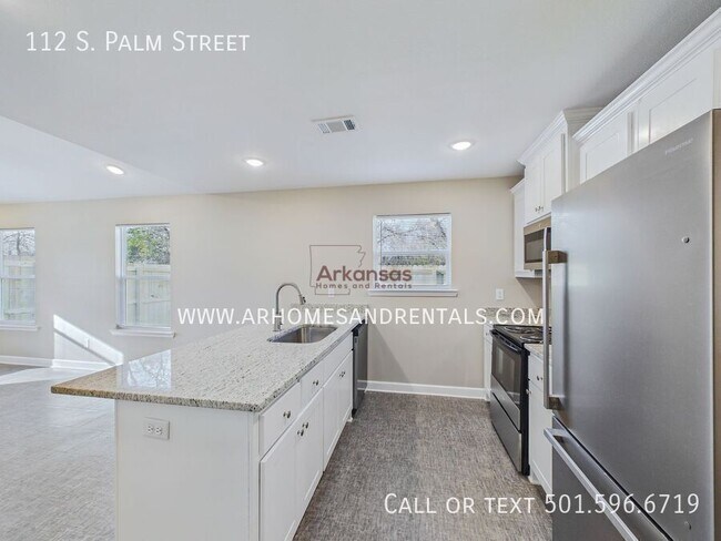 Foto del edificio - 112 S Palm St