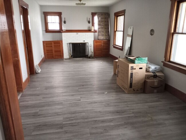 Foto del edificio - Super cute 3BR, 2BTH home with 1car gar cl...