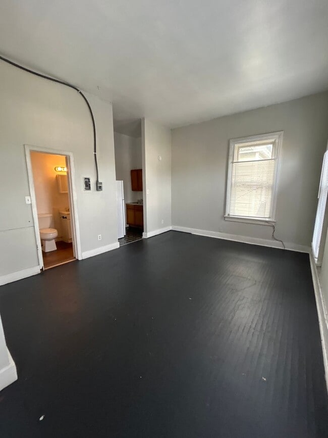 Foto del edificio - 911 N 9th St Rd