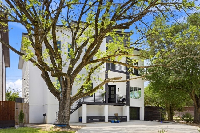 Foto del edificio - 3859 Tartan Ln