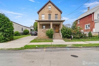 Building Photo - 23 Leick Ave