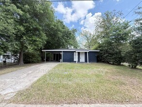 Building Photo - 4125 Legendre St