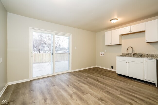 Building Photo - 2902 Dawson St