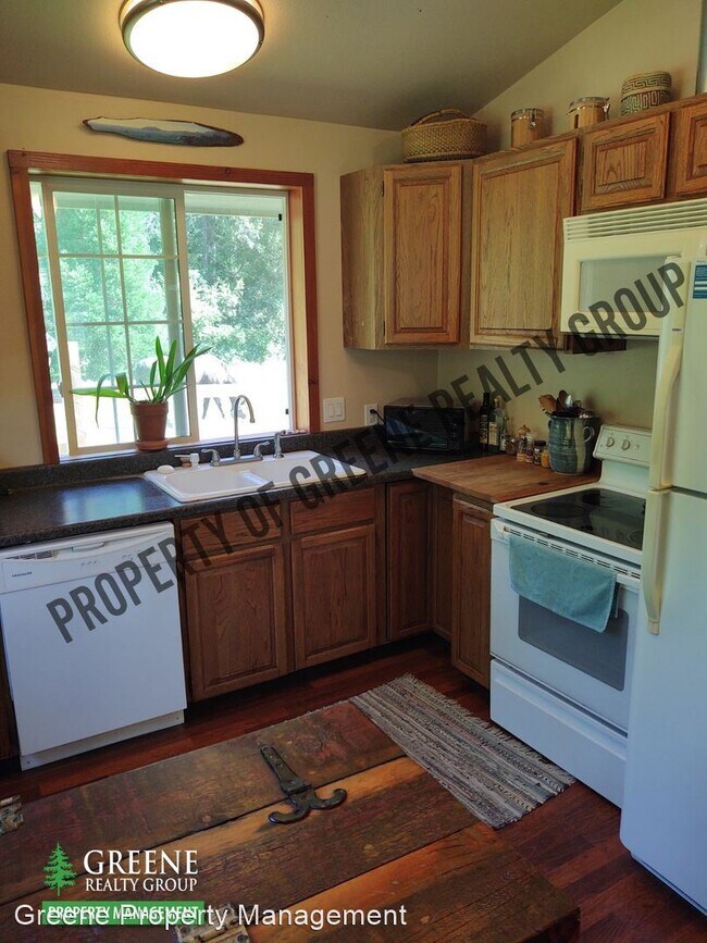 Building Photo - 1 br, 1 bath House - 2442 Fishtrap Lp NE