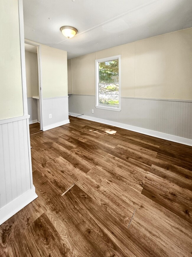 Building Photo - 412 McElhaney Rd