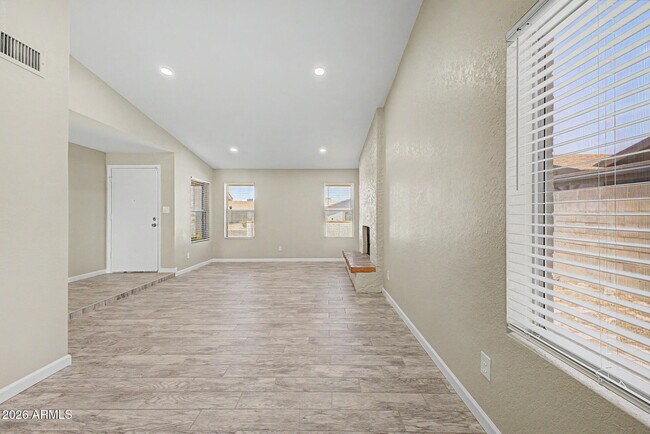 Foto del edificio - 5527 W Cortez St