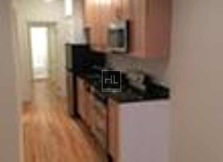 Primary Photo - East 82nd Street