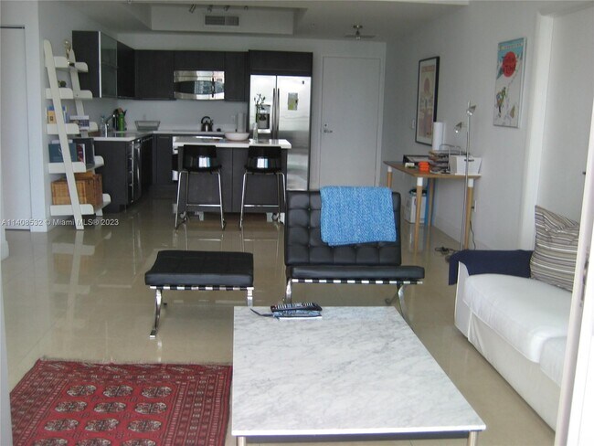 Foto del edificio - 90 SW 3rd St