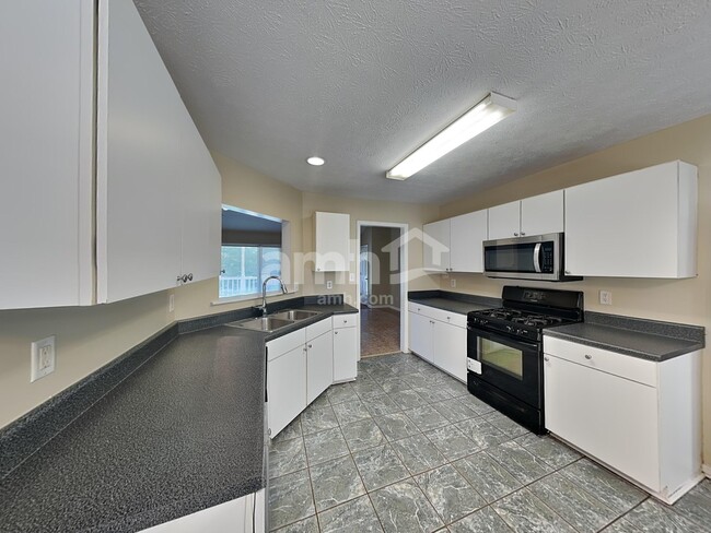 Building Photo - 76 Yellowstone Ln