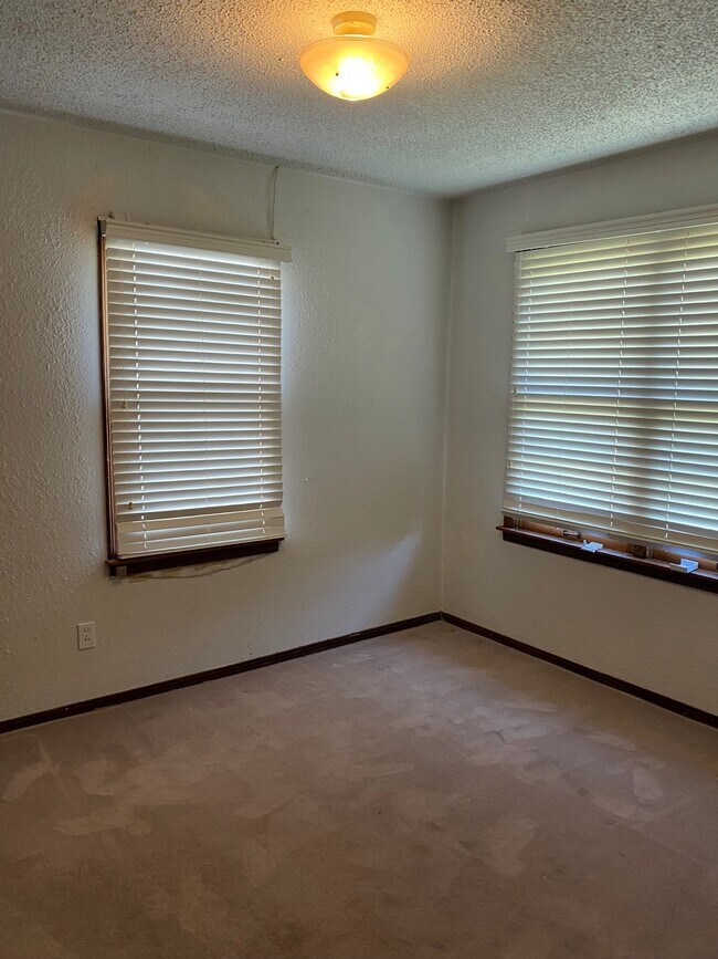 Foto del edificio - 4516 SE 19th St