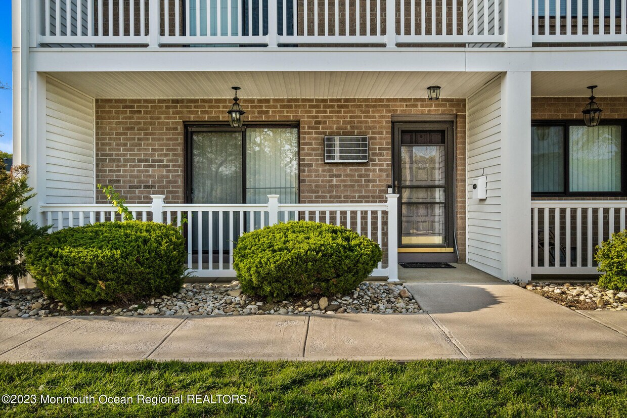 Primary Photo - 119 Avery Avenue Unit A1