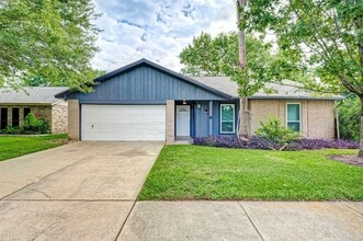 Building Photo - 6802 Glenray Dr