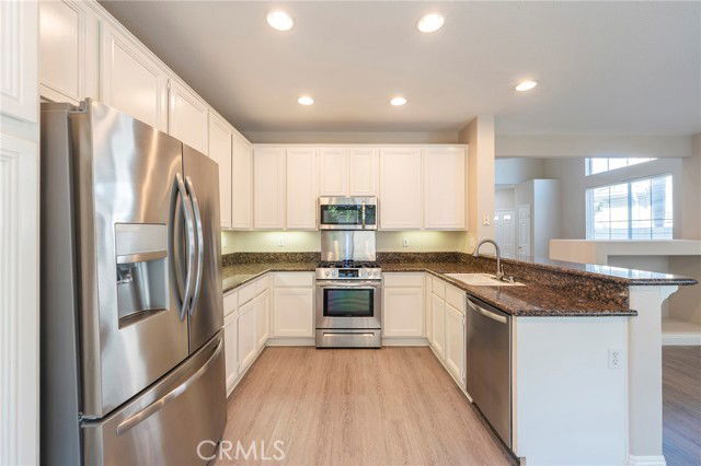 Building Photo - 7676 Park Bay Dr