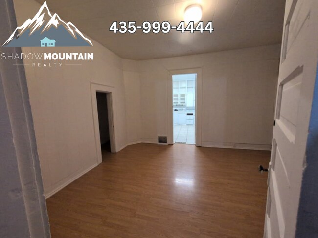 Foto del edificio - 271 E 300 N