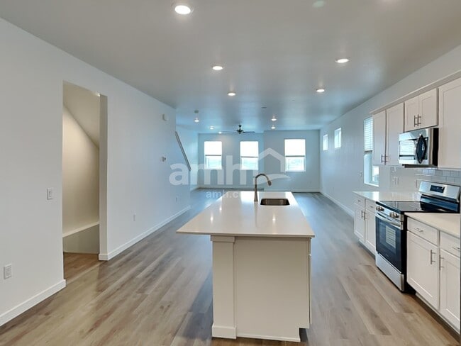 Building Photo - 26147 E Calhoun Pl