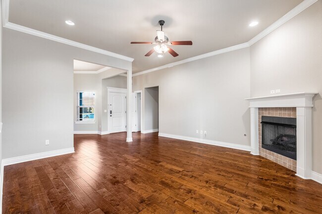 Building Photo - Charming 3-Bedroom Home for Rent in Springdale!