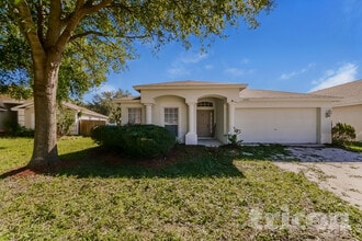 Building Photo - 12420 Tree Pointe Ct