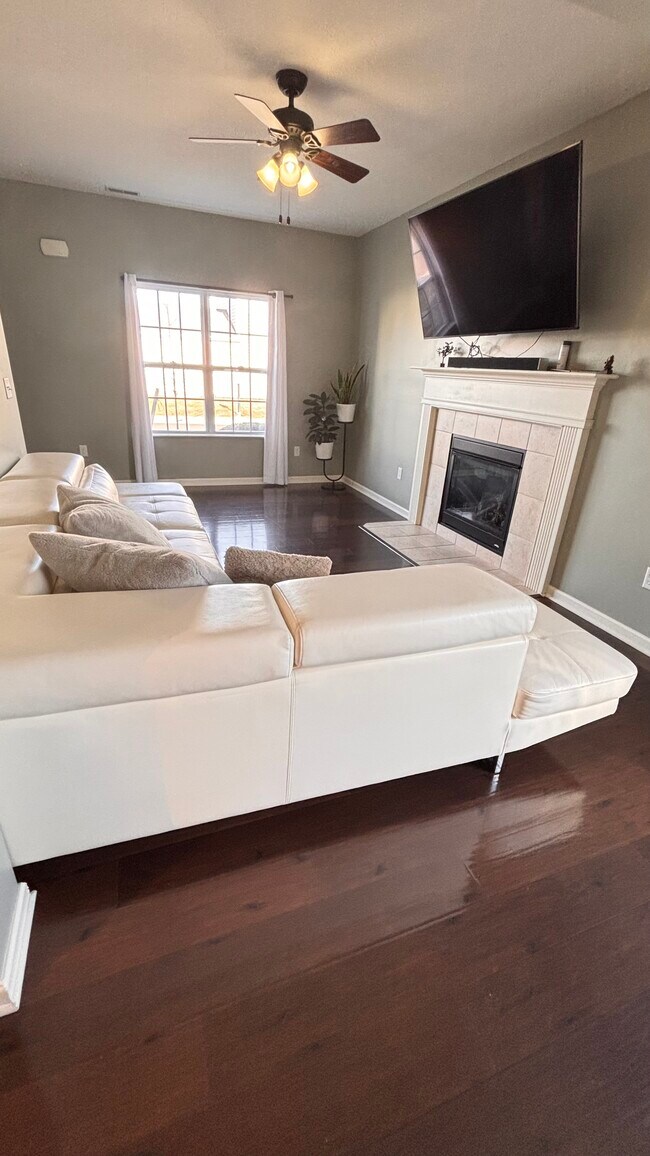 Foto del edificio - 6185 Prairiefire Ave