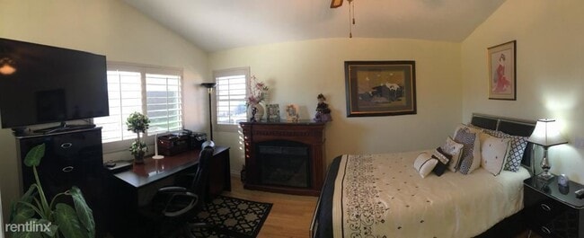 Building Photo - 3 br, 2.5 bath House - 46711 Via Paraiso