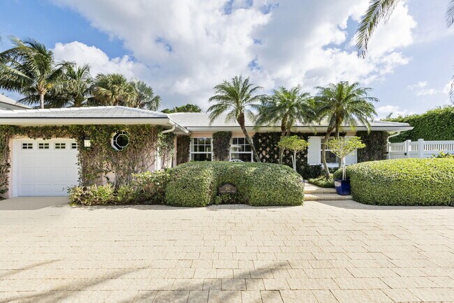 Building Photo - 241 Orange Grove Rd
