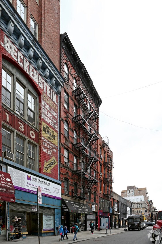 Primary Photo - 122 orchard