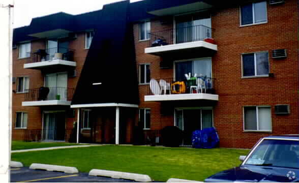 Building Photo - 12900 Crestbrook Ct