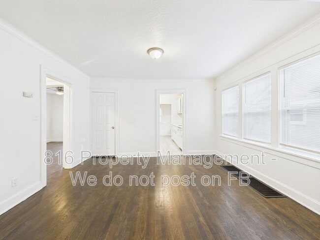 Building Photo - 5341 Brooklyn Ave