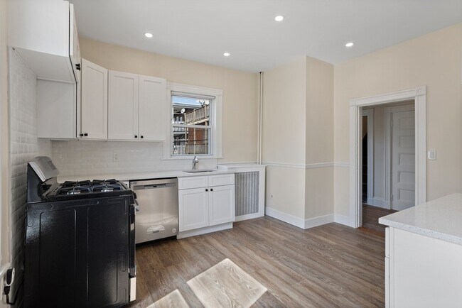 Foto del edificio - 328 Ashmont St