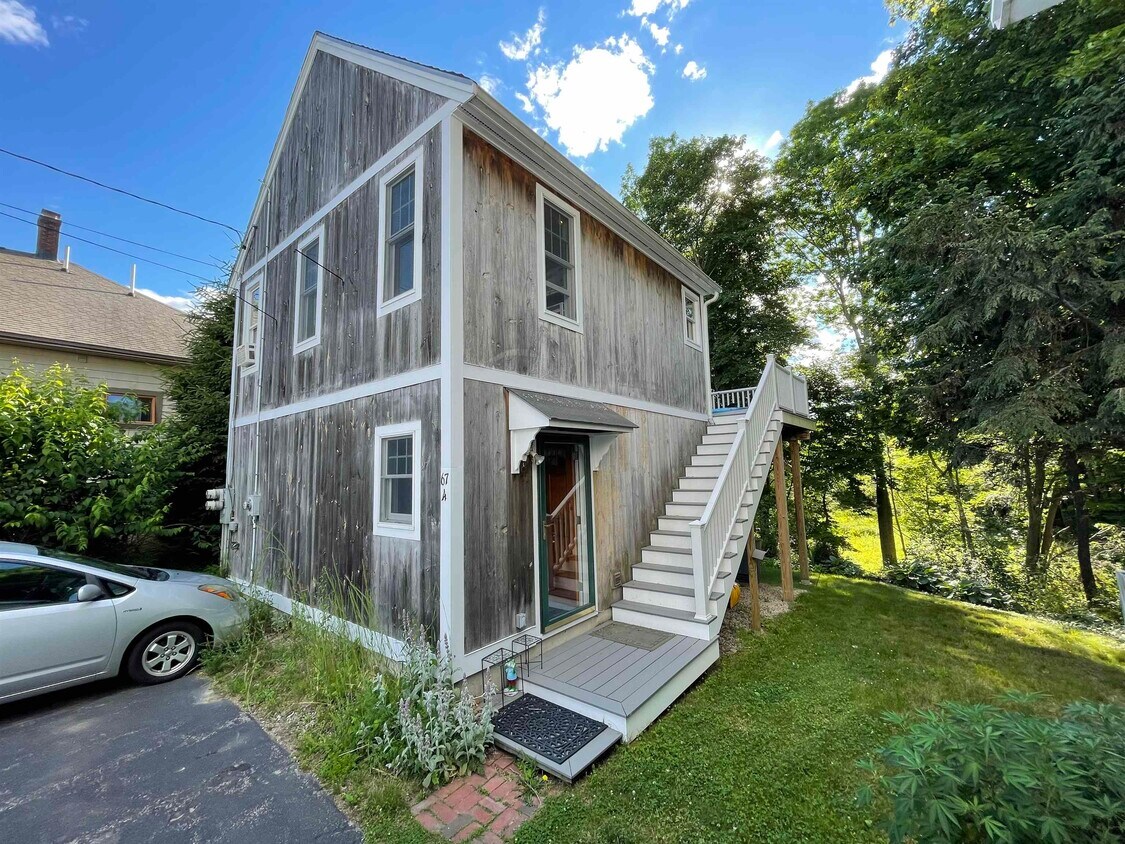 Primary Photo - 67 Rogers Rd