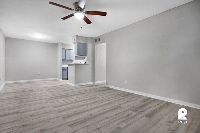 Foto del edificio - 11810 Algonquin Dr