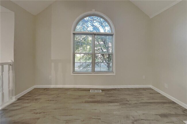 Foto del edificio - 4244 Akins Ridge Ln