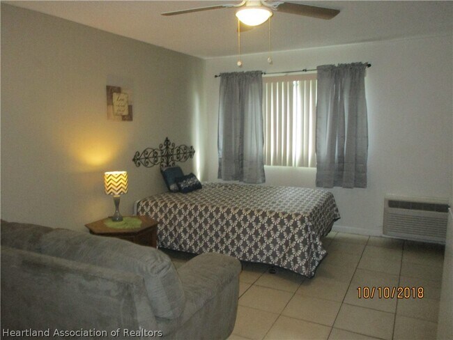 Foto del edificio - 211 Golf Villas Ct NW