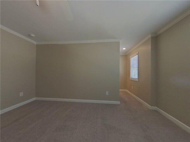 Building Photo - 128 E Rdg Wy