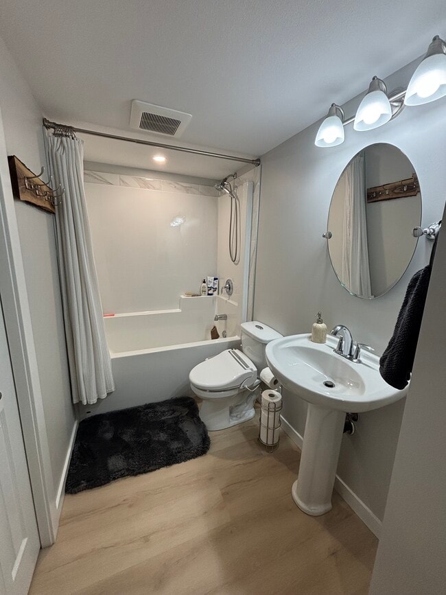 Photo du bâtiment - 2740 Alvaston Pl