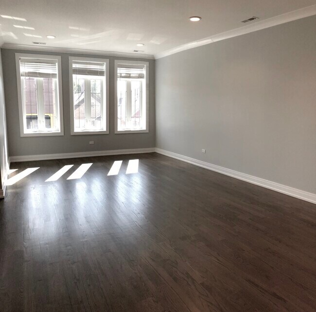 Foto del edificio - 2036 W 18th St