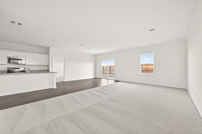 Building Photo - 1092 Sunlit Cir